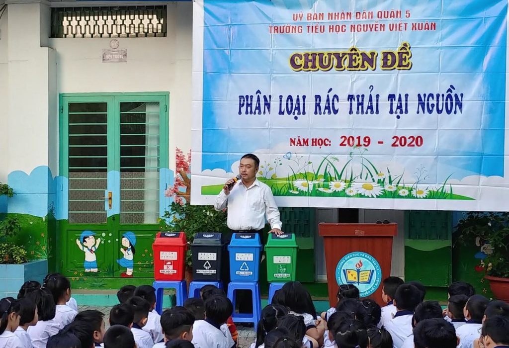 thung-rac-4-mau